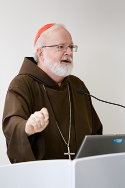 Cardinal O'Malley meets with pastoral associates June 8, 2011. Pilot photo/ Gregory L. Tracy