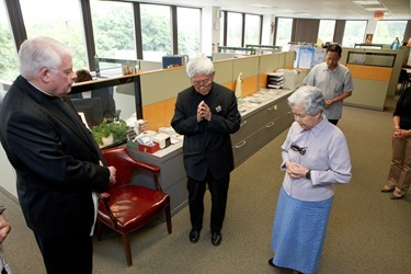 Retired Archbishop of Hong Kong Cardinal Joseph Zen Ze-kiun visits the Boston Archdiocese’s Pastoral Center July 18, 2011. The visit was part of a multi-city tour by the cardinal of the U.S. and Canada visiting local Chinese Catholic communities and raising awareness of the situation of the Church in China.
Pilot photo/ Gregory L. Tracy
