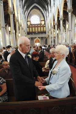 George and Mary Downing, of Quincy, renew their wedding vows during a Wedding Anniversary Mass at the Cathedral of the Holy Cross in Boston, Sunday, June 26, 2011. They have been married for 50 years. (Photo/Lisa Poole)