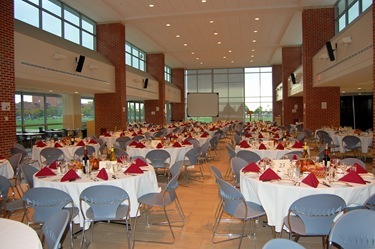 StJm_06_banquet_tables