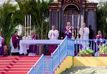 Mass with Pope Benedict XVI, Revolution Square, Havana, March 28, 2012. Photo by Gregory L. Tracy, The Pilot