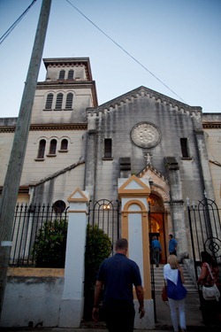 Mass and dinner with Boston Pilgrims in Havana, Cuba, March 27, 2012. Photo by Gregory L. Tracy, The Pilot 