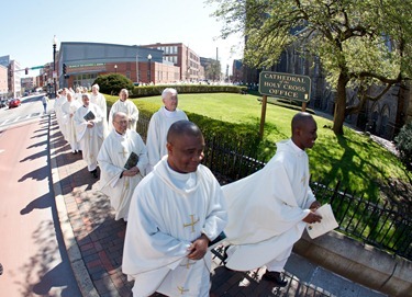 Cardinal O’Malley celebrates the Chrism Mass April 3 at the Cathedral of the Holy Cross.  At the Mass, sacred oils are blessed that will be used in parishes for sacraments throughout the coming year.  Traditionally, the day is also an occasion to celebrate priestly fraternity. Pilot photo by Gregory L. Tracy