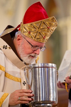 Cardinal O’Malley celebrates the Chrism Mass April 3 at the Cathedral of the Holy Cross.  At the Mass, sacred oils are blessed that will be used in parishes for sacraments throughout the coming year.  Traditionally, the day is also an occasion to celebrate priestly fraternity. Pilot photo by Gregory L. Tracy