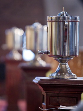 Cardinal O’Malley celebrates the Chrism Mass April 3 at the Cathedral of the Holy Cross.  At the Mass, sacred oils are blessed that will be used in parishes for sacraments throughout the coming year.  Traditionally, the day is also an occasion to celebrate priestly fraternity. Pilot photo by Gregory L. Tracy