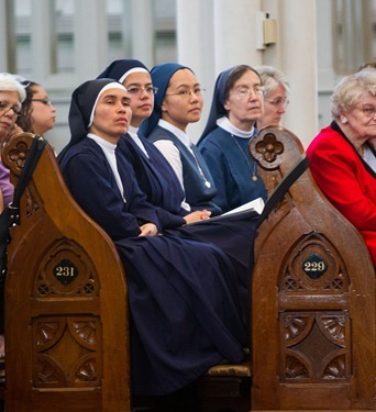 Members of the new ecclesial movement and realities celebrate the Pentecost Vigil with Cardinal Sean P. O’Malley at the Cathedral of Holy Cross May 26, 2012. Pilot photo/ Gregory L. Tracy