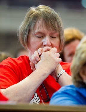 Members of the new ecclesial movement and realities celebrate the Pentecost Vigil with Cardinal Sean P. O’Malley at the Cathedral of Holy Cross May 26, 2012. Pilot photo/ Gregory L. Tracy