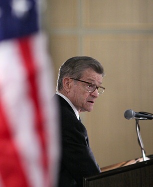 Former Boston University president John Silber speaks at the Catholic Lawyer's Guild Luncheon at the Park Plaza Hotel.<br /><br /><br />
Pilot photo by Gregory L. Tracy<br /><br /><br />
