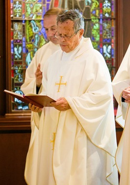 Mass with priests from Regina Cleri Dec. 6, 2012. Pilot photo/ Gregory L. Tracy