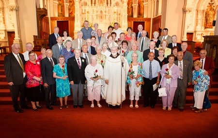 Nearly 200 couples attended the Gold and Silver Wedding Anniversary Mass, celebrated by Cardinal Seán P. O’Malley June 2 at the Cathedral of the Holy Cross. During the Mass the couples renew their vows.
Pilot photo/ Gregory L. Tracy 
