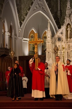 Good Friday Veneration of the Cross celebrated at the Cathedral of the Holy Cross April 18, 2014. Pilot photo/ Christopher S. Pineo 