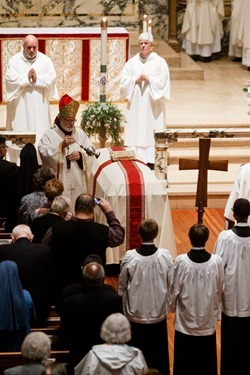 Funeral Mass of Boston Auxiliary Bishop Emeritus John P. Boles, Oct. 16, 2014 at St. Paul’s Church in Cambridge, Mass. (Pilot photo by Gregory L. Tracy)