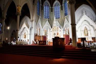 Cardinal Sean P. O’Malley celebrates Mass for All Souls Nov. 2, 2014 at the Cathedral of the Holy Cross.  The Mass, at which Catholics pray for the faithful departed, was celebrated for former Boston mayor Thomas M. Menino and his family.<br />
Pilot photo/ Gregory L. Tracy<br />
