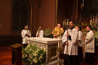 Holy Thursday celebrations at the Cathedral of the Holy Cross April 2, 2015. 
Pilot photo/ Christopher S. Pineo  
