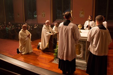 Holy Thursday celebrations at the Cathedral of the Holy Cross April 2, 2015. 
Pilot photo/ Christopher S. Pineo  
