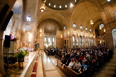 Cardinal O’Malley celebrates Mass at Sacred Heart Shrine in Washington, D.C. before the 43rd annual March for Life Jan. 22, 2016. Pilot photo/ Gregory L. Tracy 