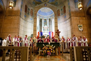 Cardinal O’Malley celebrates Mass at Sacred Heart Shrine in Washington, D.C. before the 43rd annual March for Life Jan. 22, 2016. Pilot photo/ Gregory L. Tracy 