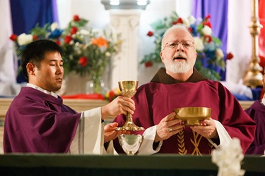 Cardinal O’Malley celebrates Mass at Sacred Heart Shrine in Washington, D.C. before the 43rd annual March for Life Jan. 22, 2016. Pilot photo/ Gregory L. Tracy 