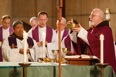 Cardinal O’Malley celebrates Mass at Sacred Heart Shrine in Washington, D.C. before the 43rd annual March for Life Jan. 22, 2016. Pilot photo/ Gregory L. Tracy 