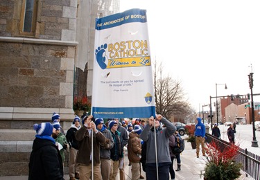 Boston Witness to Life gathering at the Cathedral of the Holy Cross in Boston Jan. 22. 2016. Pilot photo/ Mark Labbe 