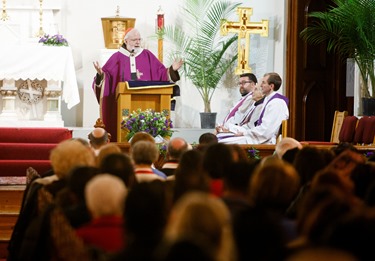 Cardinal Seán P. O'Malley celebrates “24 Hours for the Lord” at St. Joseph Parish in Lynn, March 4, 2016.
Pilot photo/ Gregory L. Tracy
