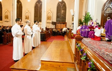 Cardinal Seán P. O'Malley celebrates “24 Hours for the Lord” at St. Joseph Parish in Lynn, March 4, 2016.
Pilot photo/ Gregory L. Tracy
