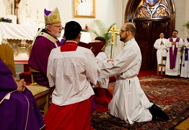 Cardinal Seán P. O'Malley celebrates “24 Hours for the Lord” at St. Joseph Parish in Lynn, March 4, 2016.
Pilot photo/ Gregory L. Tracy
