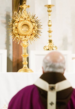 Cardinal Seán P. O'Malley celebrates “24 Hours for the Lord” at St. Joseph Parish in Lynn, March 4, 2016.
Pilot photo/ Gregory L. Tracy
