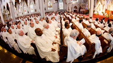 Chrism Mass March 22, 2016 at the Cathedral of the Holy Cross in Boston. Pilot photo/ Gregory L. Tracy