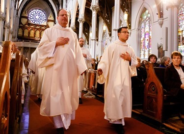 Chrism Mass March 22, 2016 at the Cathedral of the Holy Cross in Boston. Pilot photo/ Gregory L. Tracy