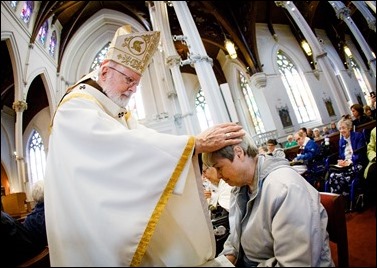 Cardinal O’Malley celebrates the Jubilee Pilgrimage and Mass for the Sick and their Caregivers Sunday, April 24, 2016 at the Cathedral of the Holy Cross in Boston.  (Pilot photo/ Gregory L. Tracy)
