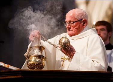 St. Patrick's Day Mass at the Cathedral of the Holy Cross, March 17, 2016. Pilot photo/ Gregory L. Tracy