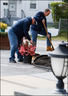 Cardinal O’Malley participates in Pastoral Center Service week at Immaculate Conception Church in Stoughton May 16, 2016.  Pilot photo/ Gregory L. Tracy  