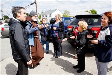 Cardinal O’Malley participates in Pastoral Center Service week at Immaculate Conception Church in Stoughton May 16, 2016.  Pilot photo/ Gregory L. Tracy  