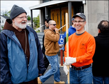 Cardinal O’Malley participates in Pastoral Center Service week at Immaculate Conception Church in Stoughton May 16, 2016.  Pilot photo/ Gregory L. Tracy  