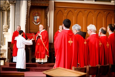 Pentecost Vigil at the Cathedral of the Holy Cross May 14, 2016. 
Pilot photo/ Gregory L. Tracy
