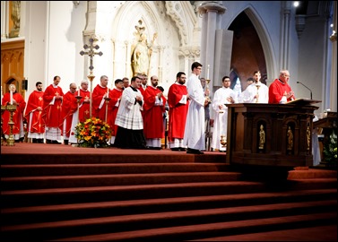 Pentecost Vigil at the Cathedral of the Holy Cross May 14, 2016. 
Pilot photo/ Gregory L. Tracy
