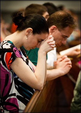 Pentecost Vigil at the Cathedral of the Holy Cross May 14, 2016. 
Pilot photo/ Gregory L. Tracy
