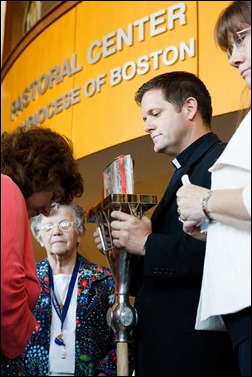 The relic of Padre Pio visits the Archdiocese of Boston Pastoral Center Sept. 22, 2016. Pilot photo/ Gregory L. Tracy 