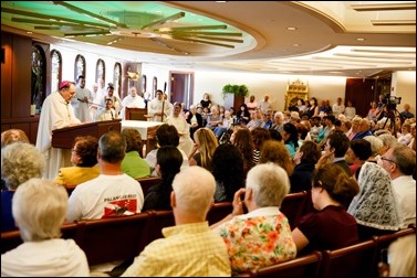 The relic of Padre Pio visits the Archdiocese of Boston Pastoral Center Sept. 22, 2016. Pilot photo/ Gregory L. Tracy 