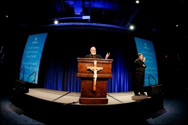 Celebration of the Priesthood Dinner Sept. 22, 2016. Pilot photo/ Gregory L. Tracy 