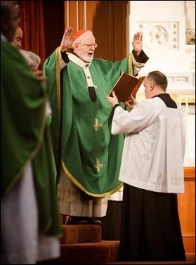 Jubilee Pilgrimage and Mass for Catechists and Catholic School Teachers celebrated by Cardinal Seán P. O'Malley at the Cathedral of the Holy Cross Sept. 18, 2016. Pilot photo/ Gregory L. Tracy