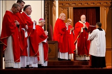 Cardinal O’Malley celebrates the annual Red Mass for members of the legal profession Oct. 30, 2016 at the Cathedral of the Holy Cross. Pilot photo/ Gregory L. Tracy 