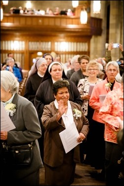 Mass for Women Religious Jubilarians at St. Theresa Parish, West Roxbury, Oct. 30, 2016. Pilot photo/ Gregory L. Tracy 