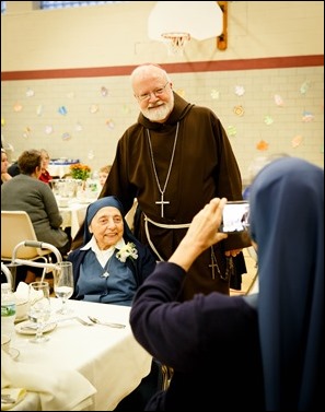 Mass for Women Religious Jubilarians at St. Theresa Parish, West Roxbury, Oct. 30, 2016. Pilot photo/ Gregory L. Tracy 