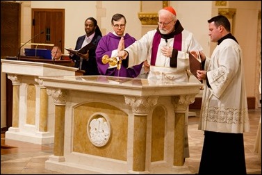 Dedication of a new altar and renovations at St. Mary Church in Danvers, Dec. 18, 2016.
Pilot photo/ Mark Labbe 
