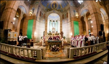 Cardinal Sean P. O’Malley celebrates Mass at Sacred Heart Shrine in Washington, D.C. with Boston groups before the March for Life, Jan. 27, 2017. Pilot photo/ Gregory L. Tracy 