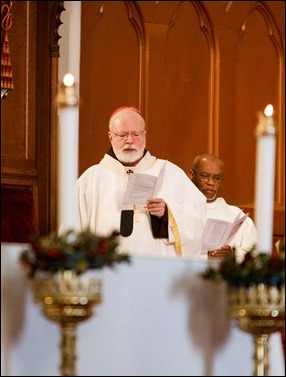 Cardinal Seán P. O'Malley celebrates Mass with the Haitian community of Boston at the Cathedral of the Holy Cross Jan. 1, 2017. Pilot photo/ Gregory L. Tracy 