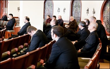 Cardinal Seán P. O'Malley meets with recently ordained priests at the Archdiocese of Boston’s Pastoral Center Jan. 19, 2017. Pilot photo/ Gregory L. Tracy 