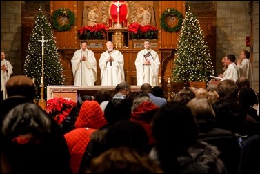 Cardinal O’Malley celebrates a New Year’s Eve Mass at St. Clement Eucharistic Shrine in Boston’s Back Bay, Dec. 31, 2016. Pilot photo/ Mark Labbe 